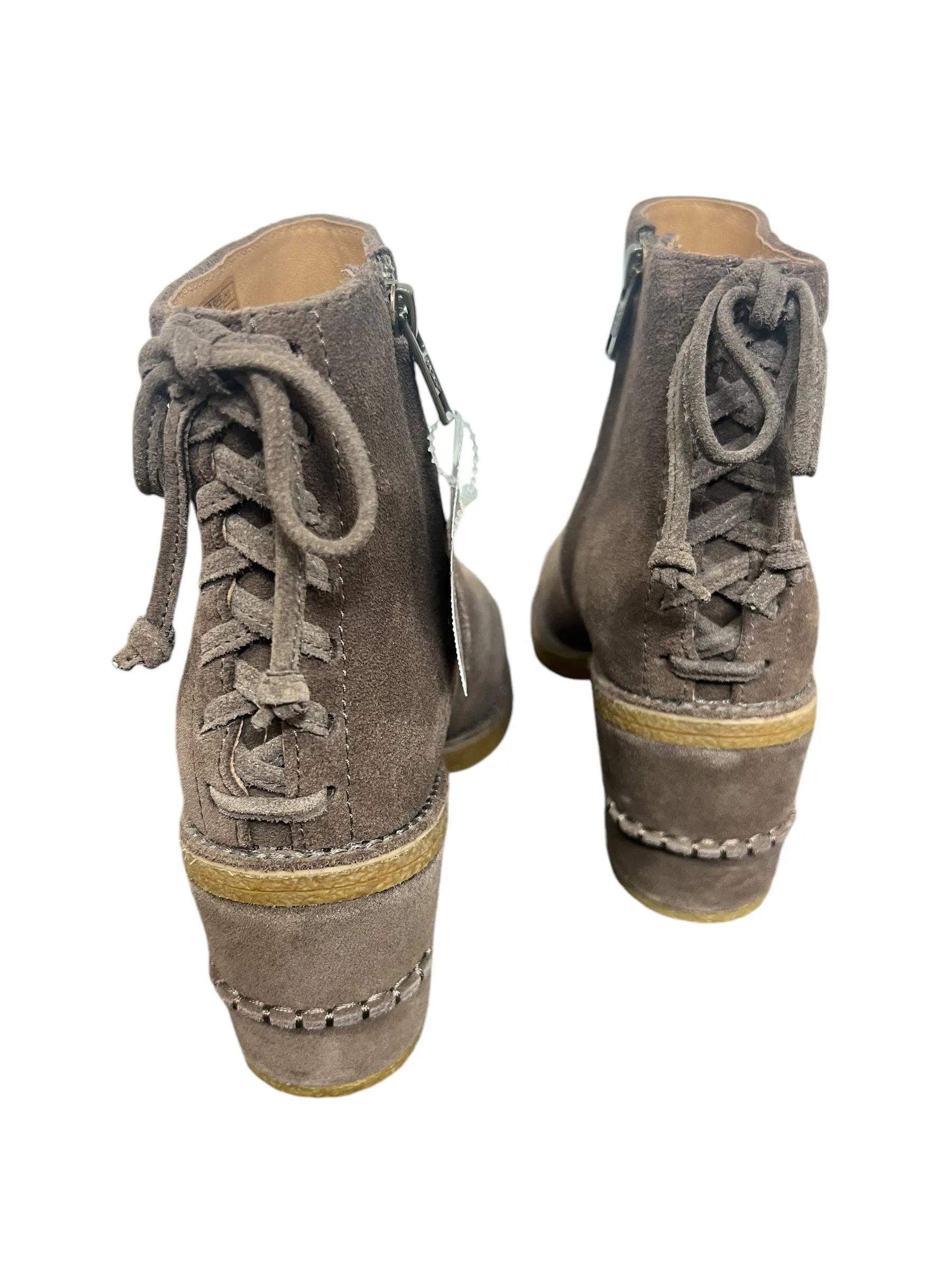 Boots Ankle Heels By Ugg In Brown, Size: 6