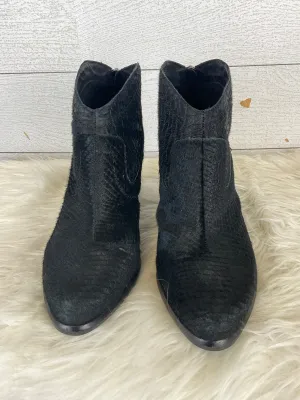 Boots Designer By Ugg  Size: 8